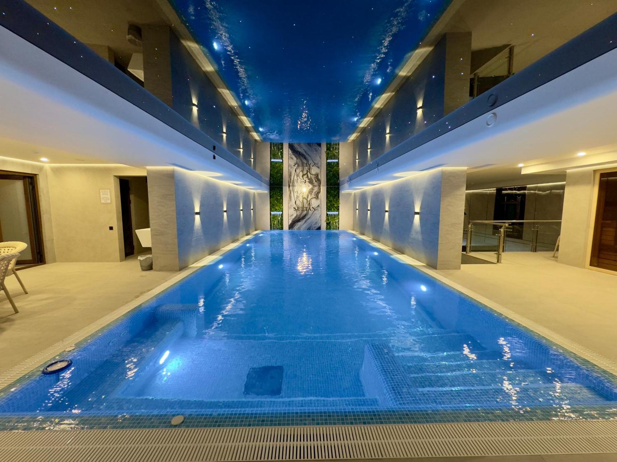 Hotel Sultan Qarshi Bagian luar foto